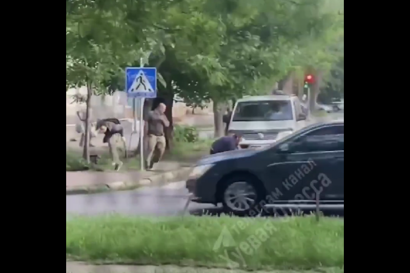 Одесса. ТЦКашники старались, но их жертвы вырвались и убежали