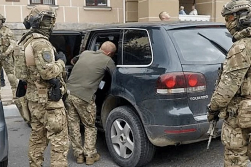 Жителя Полтавщины приговорили к 5 годам условно за то, что сообщал в Telegram о передвижениях ТЦКашников