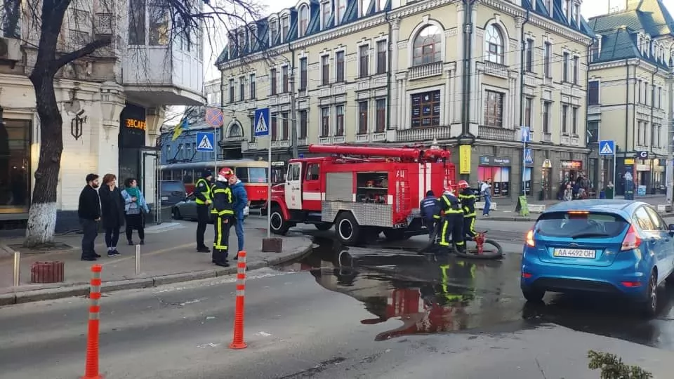 У Полтаві невідомі "замінували" два ТРЦ