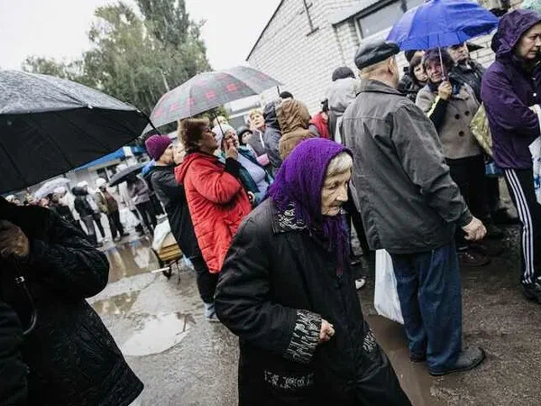 В Купянске ВСУшники проверяют телефоны абсолютно у всех