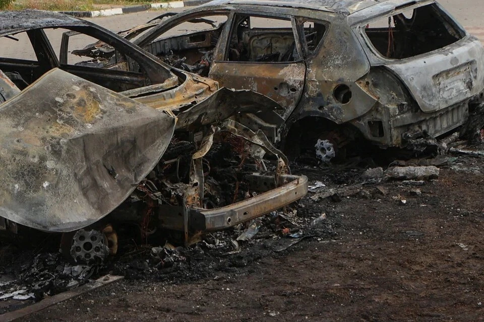 В Глухове неизвестные сожгли две машины военных