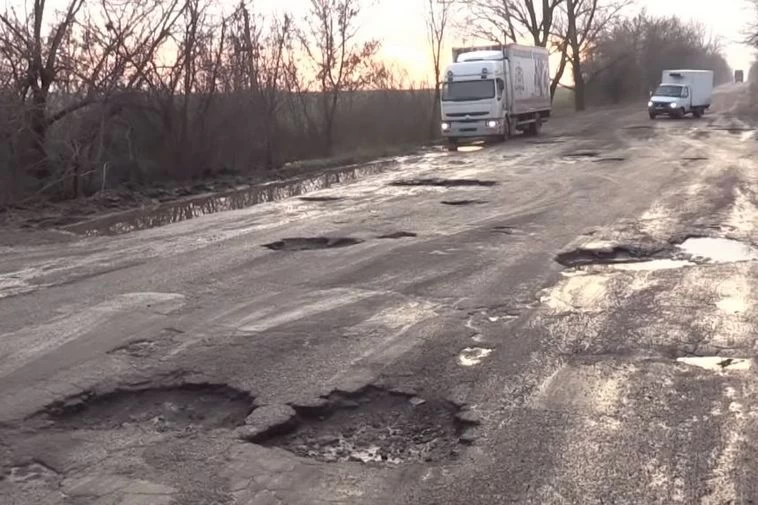 «Дорога смерти» Никополь-Кривой Рог. Общественники обратились к Кабмину