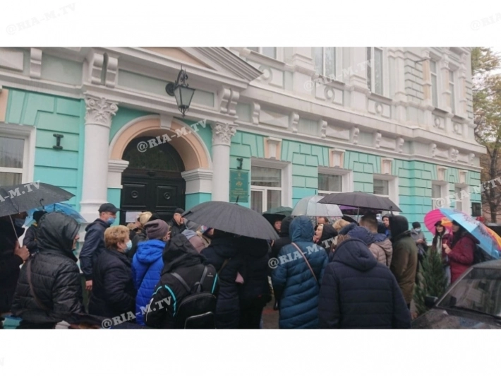 Митинг антипривочников в Мелитополе: полиция потребовала выдать организатора