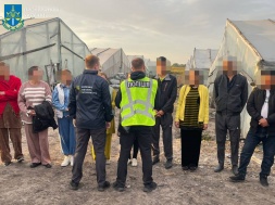 В Киевской области новоявленные рабовладельцы держали в рабстве 13 граждан Узбекистана