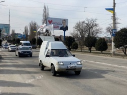 В Мелитополе в День влюбленных автомобилисты устроили протест против полицейского государства