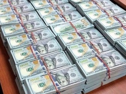 ТЦК имеют прибыль на нашей крови более 2 млрд. долларов в год! Либо они порешат нас, либо мы прекратим эту вакханалию!