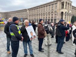 В Киеве состоялся «майдан» на 100 человек против коррупции Зеленского