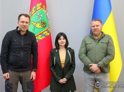 Из Харькова власти массово вывозят в Польшу культурные и музейные ценности