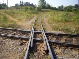 У Кривому Розі біля залізничних рейок знайшли тіло ветерана АТО без голови