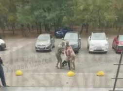 В Одессе ТЦКашники при мобилизации избили парня и тех, кто его пытался спасти
