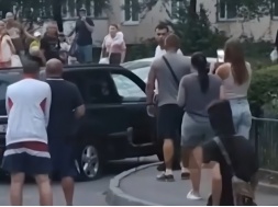В Каменском на Днепропетровщине ТЦКашники сбили мотоциклиста и свалили с места ДТП