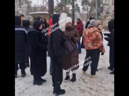 Из-за отсутствия тепла и света жители перекрывают дороги в Киеве и Одессе