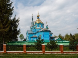 В Ровенской области ТЦКашники схватили священника по дороге на богослужение