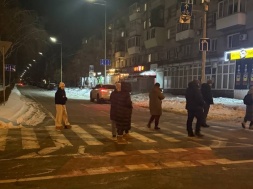 В Киеве из-за отсутствия тепла и света жители перекрыли дорогу