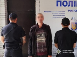 В Прилуках на Черниговщине мужчина напал с ножом на ТЦКашника и ранил его
