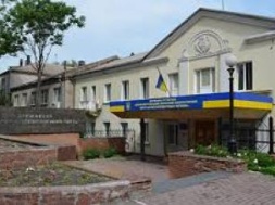 У Дніпрі звільнено керівника Обласного лабораторного центру що робить аналізи на COVID-19