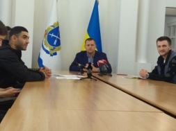 Возле горсовета Днепра митинговали скейтеры: Борис Филатов позвал активистов на переговоры