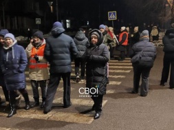 В Кривом Роге на 97-м квартале жители протестуют из-за отсутствия света