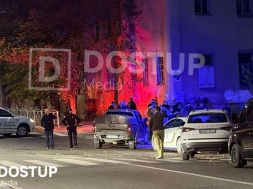 В Кировограде мужчина метал гранаты и стрелял из автомата по полиции