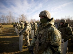 Боевая задача: сдохнуть под танками