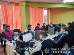 В Днепре вся молодёжь работает в мошеннических колл-центрах
