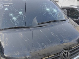 Во Львове женщина открыла огонь из травмата по людоловам и полицаям