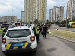 В Киеве неизвестный пристрелил замначальника местного ТЦК в его машине