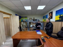 В Харькове людоловы, представившись СБУшниками, зашли в дом и по одному из жильцов открыли огонь, а двоих силой увезли в ТЦК