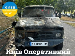 В Киеве в Подольском районе сожгли очередную машину военных