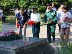 Під Кременчуком декомунізовуватимуть могили воїнів