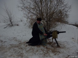 На Волыни попов-раскольников учат пользоваться оружием и применять его