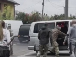 В Ковеле на Волыни ТЦКашники напали на газовщиков, а те дали им достойный отпор