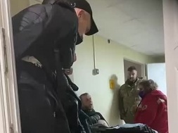 В Днепре в одном из ТЦК мужчина порезал себе вены после прохождения ВЛК