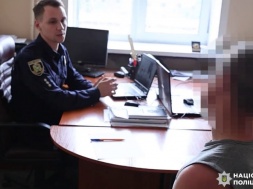 В Харькове парень поджёг ткань в здании ТЦК и, воспользовавшись паникой, сбежал