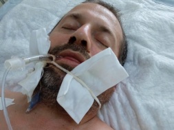 В Летичеве после «прохождения ВЛК» мужчина оказался в реанимации без одежды и документов