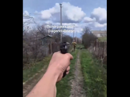 На Днепропетровщине мужчина отбился от ТЦКашников травматическим пистолетом