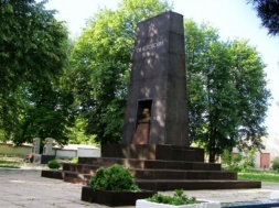 Власти Подольска Одесской области собираются снести усыпальницу Котовского