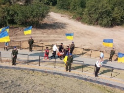 В Запорожье поднятие флага на Хортице закончилось ЧП
