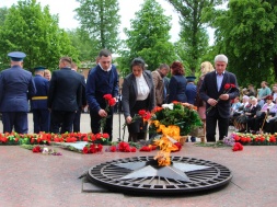 Без масових заходів, але із вшануванням: День Перемоги на Полтавщині