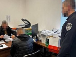 В Черниговской области командование в/ч присваивало себе выплаты солдат и использовало их рабский труд