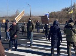 На Полтавщині перекривали трасу Київ - Харків