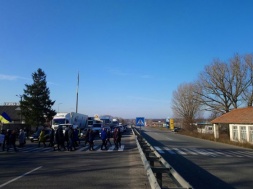 На Полтавщині мешканці Решетилівки перекривали трасу "Київ – Харків"