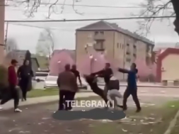 В Закарпатье восемь мужчин напали с битой на солдата Теробороны