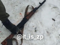 В Запорожье неадекват с автоматом расстрелял людей, и потом застрелился сам