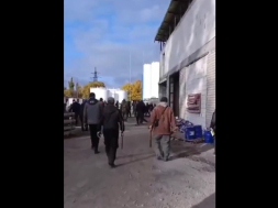 В Днепре работяги выгнали ТЦКашников с одного из предприятий «Метинвеста»