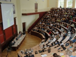 СБУшники ездят по школам и ВУЗам и агитируют учащихся быть стукачами