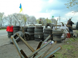 Пока суть да дело, на Днепропетровщине торгуют оружием