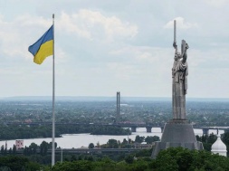 Верховная Рада решила увеличить подросткам рабочий день