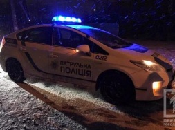 В Кривом Роге патрульные сбили мужчину, пострадавший в больнице