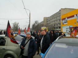 Зарабатываем вдвое меньше: в Запорожье таксисты устроили массовую акцию протеста